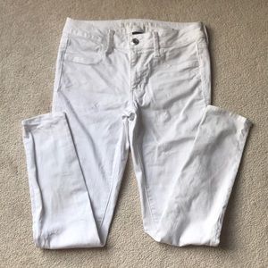 American Eagle super stretch white jeans.EUC